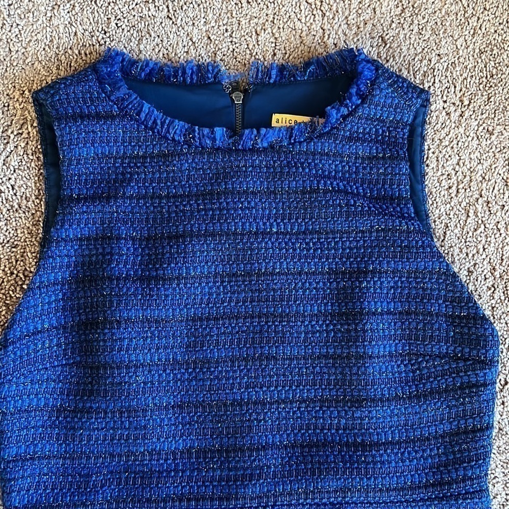 Alice + Olivia Stari Cutout Back Blue Tweed Dress size 8 - Picture 6 of 9